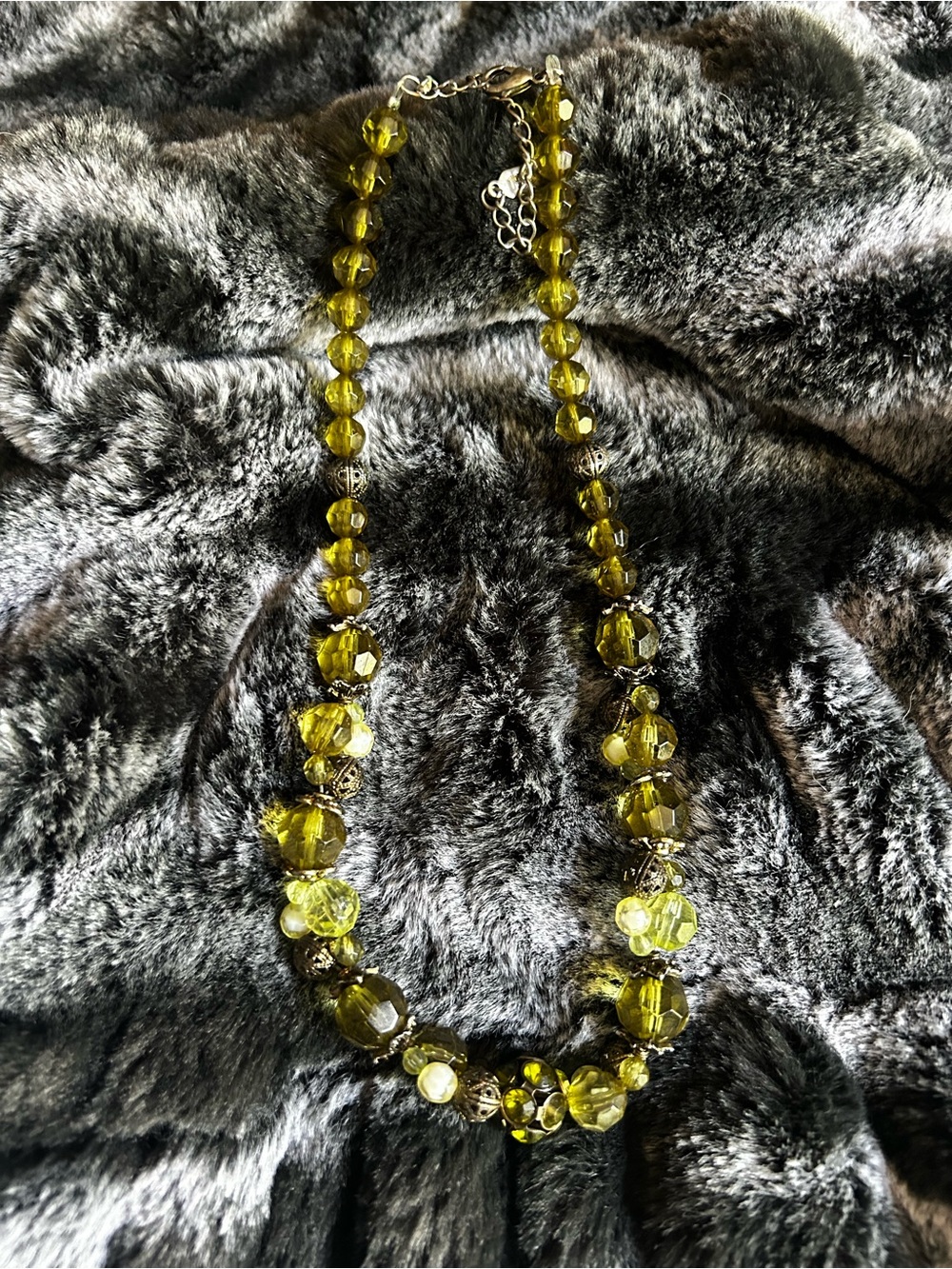 1928 Olive Green Faceted Bead Necklace